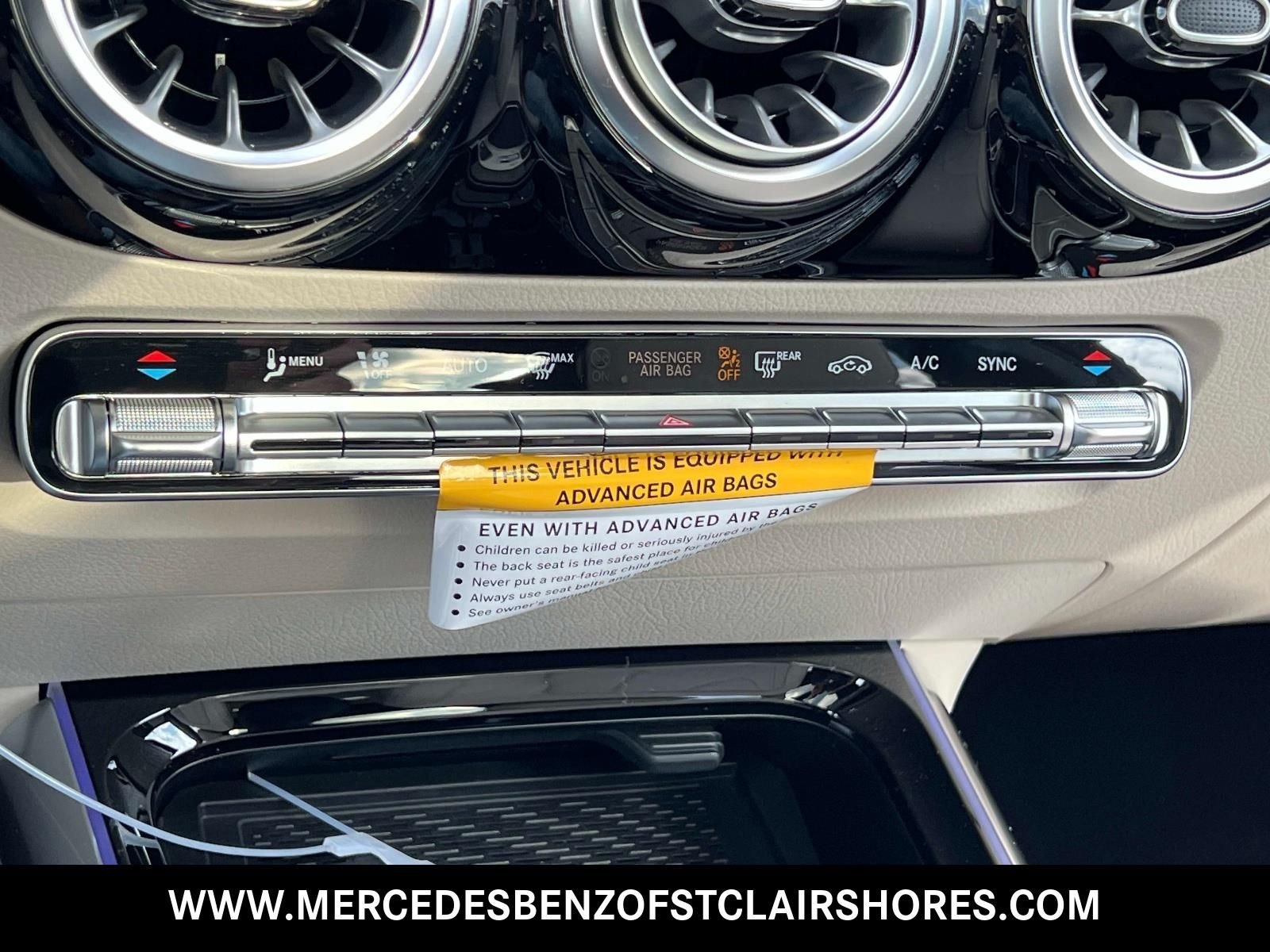 New 2026 Mountain Grey Metallic Mercedes-Benz GLA 250 image 28
