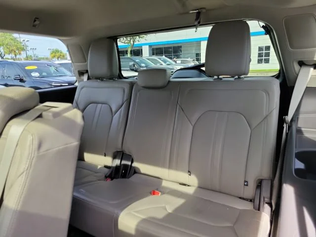 2021 Ford Expedition Limited - Photo 18