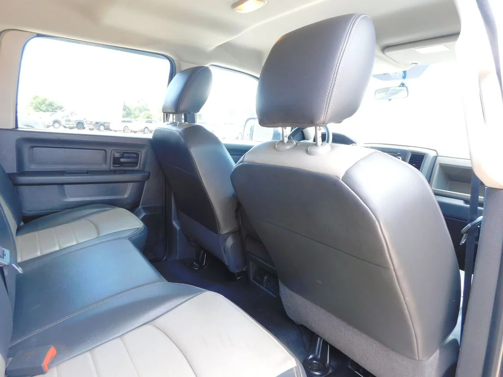 Used 2011 Brilliant Black Crystal Pearlcoat Ram ST image 33