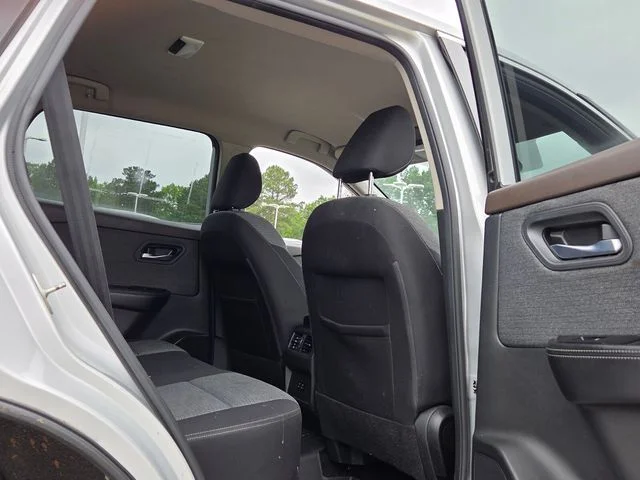 Used 2021 Silver Nissan SV image 14