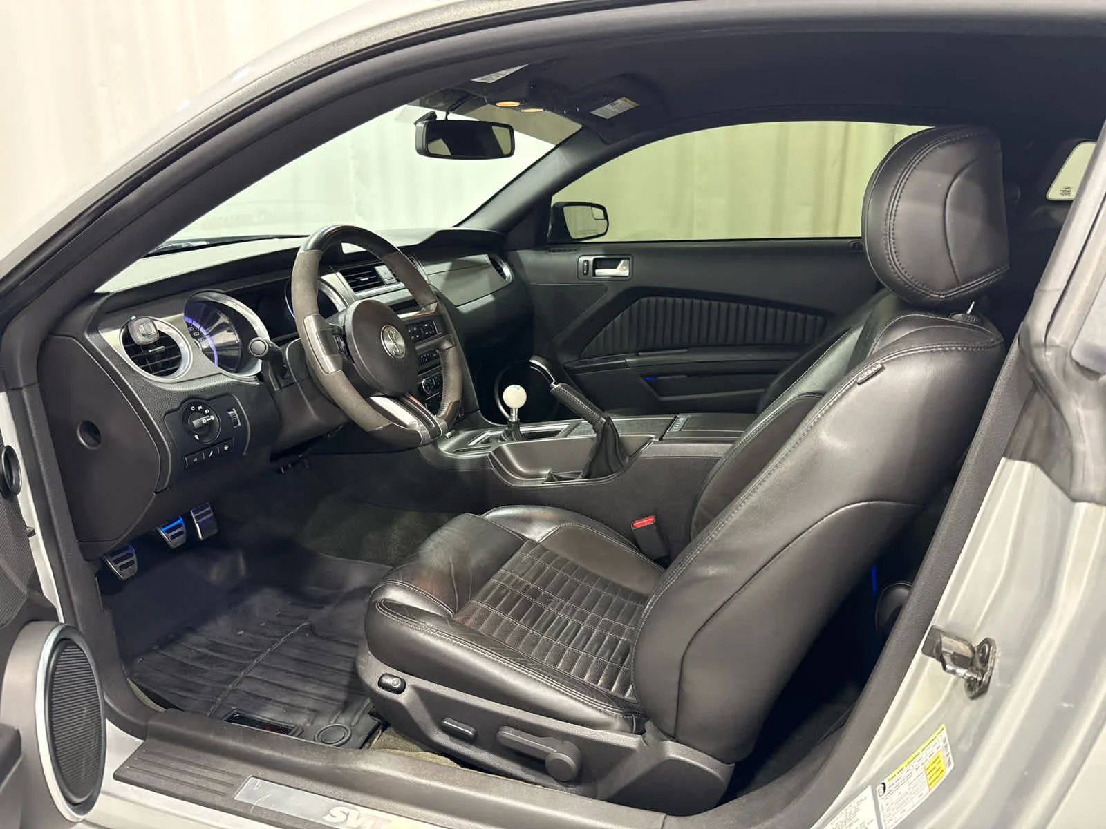 Used 2014 Silver Ford Shelby GT500 image 11