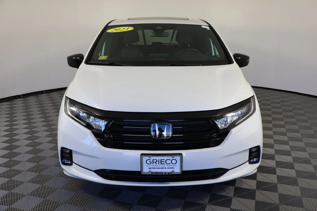 Used 2023 Platinum White Pearl Honda Sport image 3