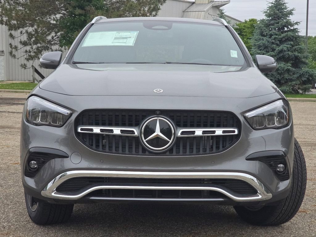 New 2026 Mountain Grey Metallic Mercedes-Benz GLA 250 image 47