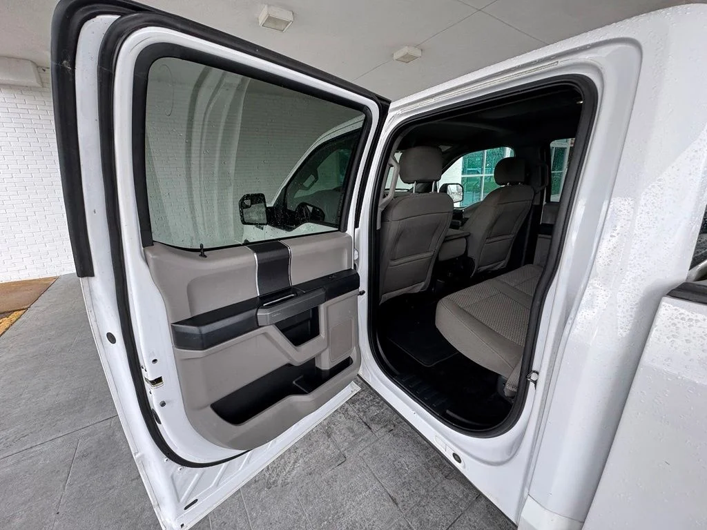 Used 2018 White Ford XLT image 19