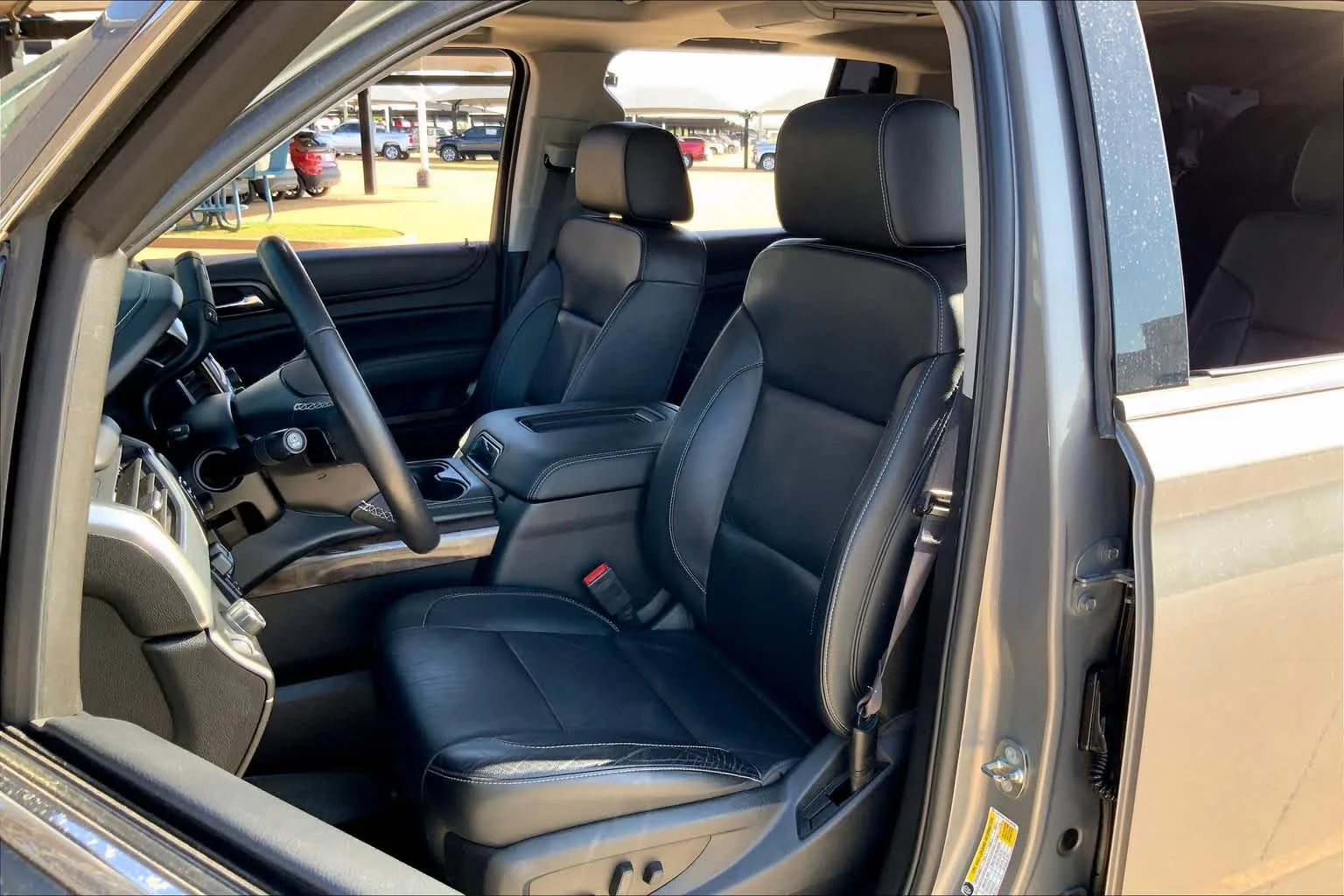 Used 2017 Pepperdust Metallic Chevrolet LT image 6