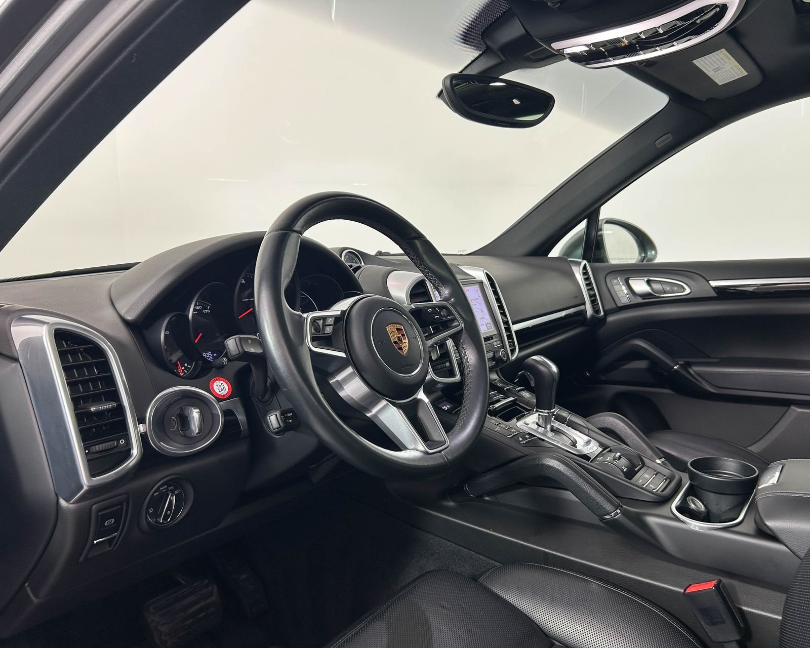 Used 2018 Gray Porsche Base image 4