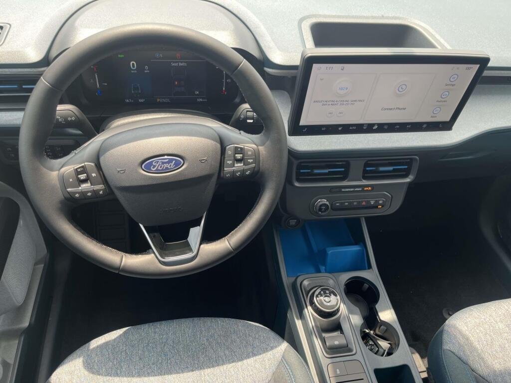 New 2026 Oxford White Ford XLT image 2