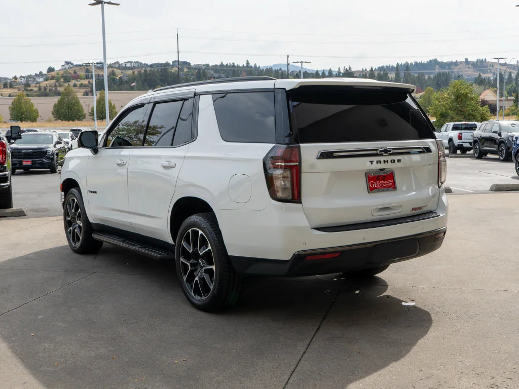 Used 2021 White Chevrolet RST image 6