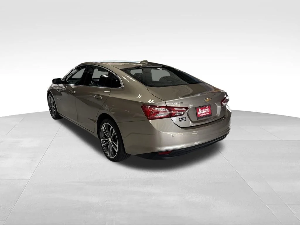 Used 2024 Gray Chevrolet LT image 3