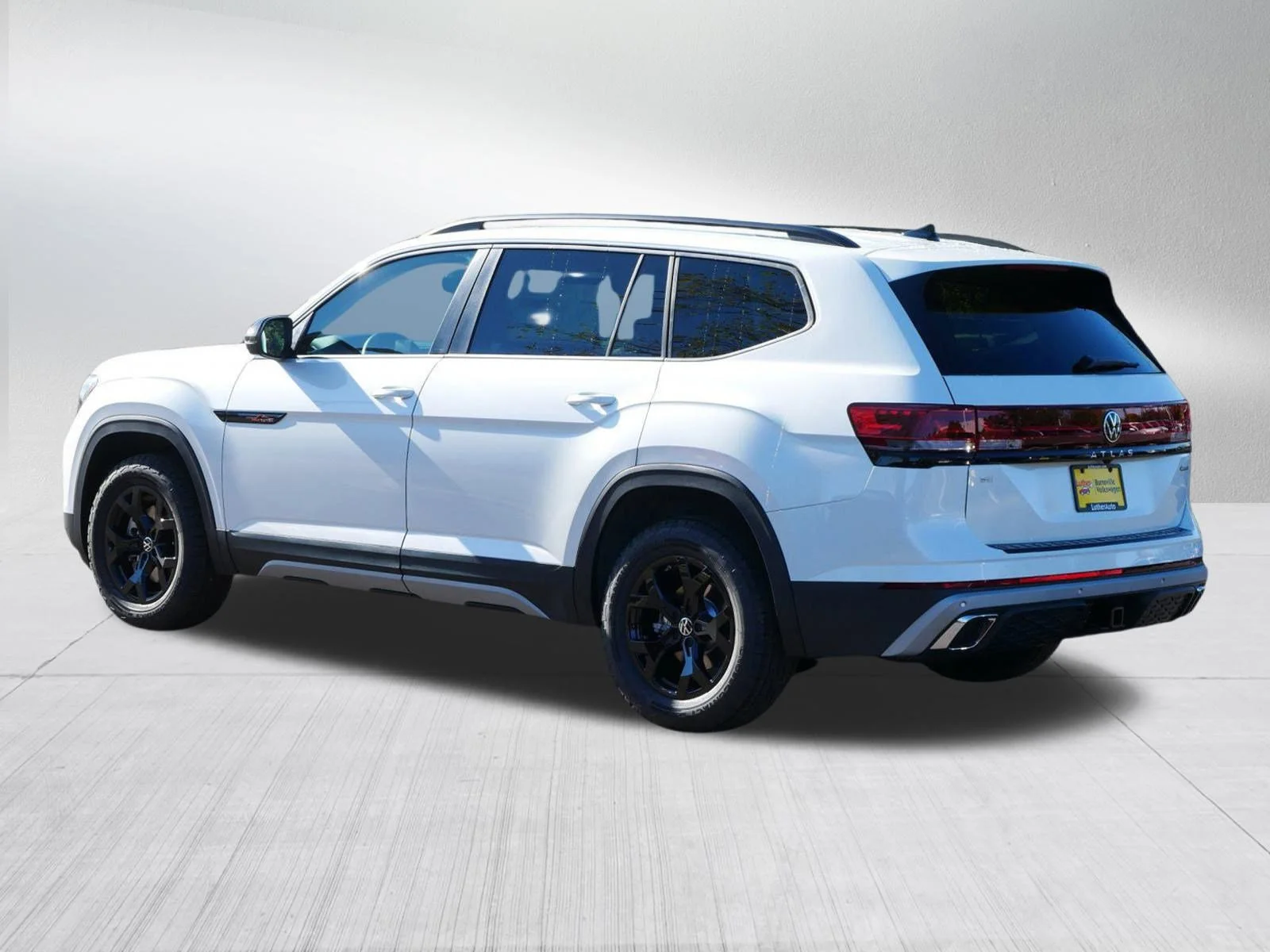 New 2026 Opal White Pearl Volkswagen 2.0T Peak Edition image 3