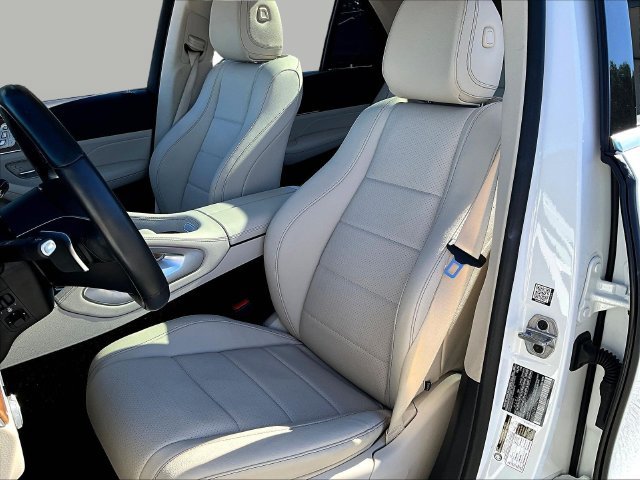 Used 2025 White Mercedes-Benz GLE 350 image 24