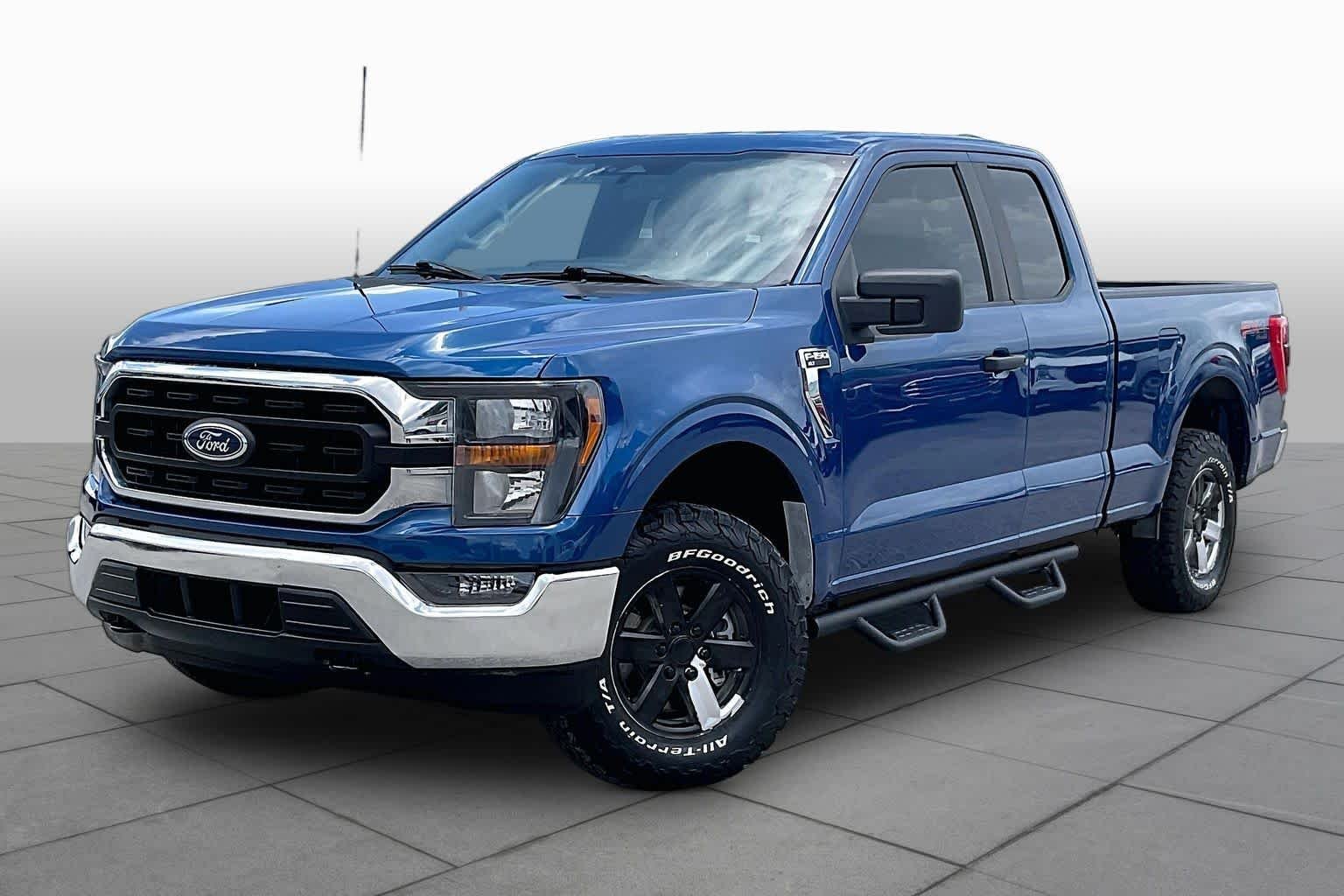 Used 2023 Blue Ford XLT image 2