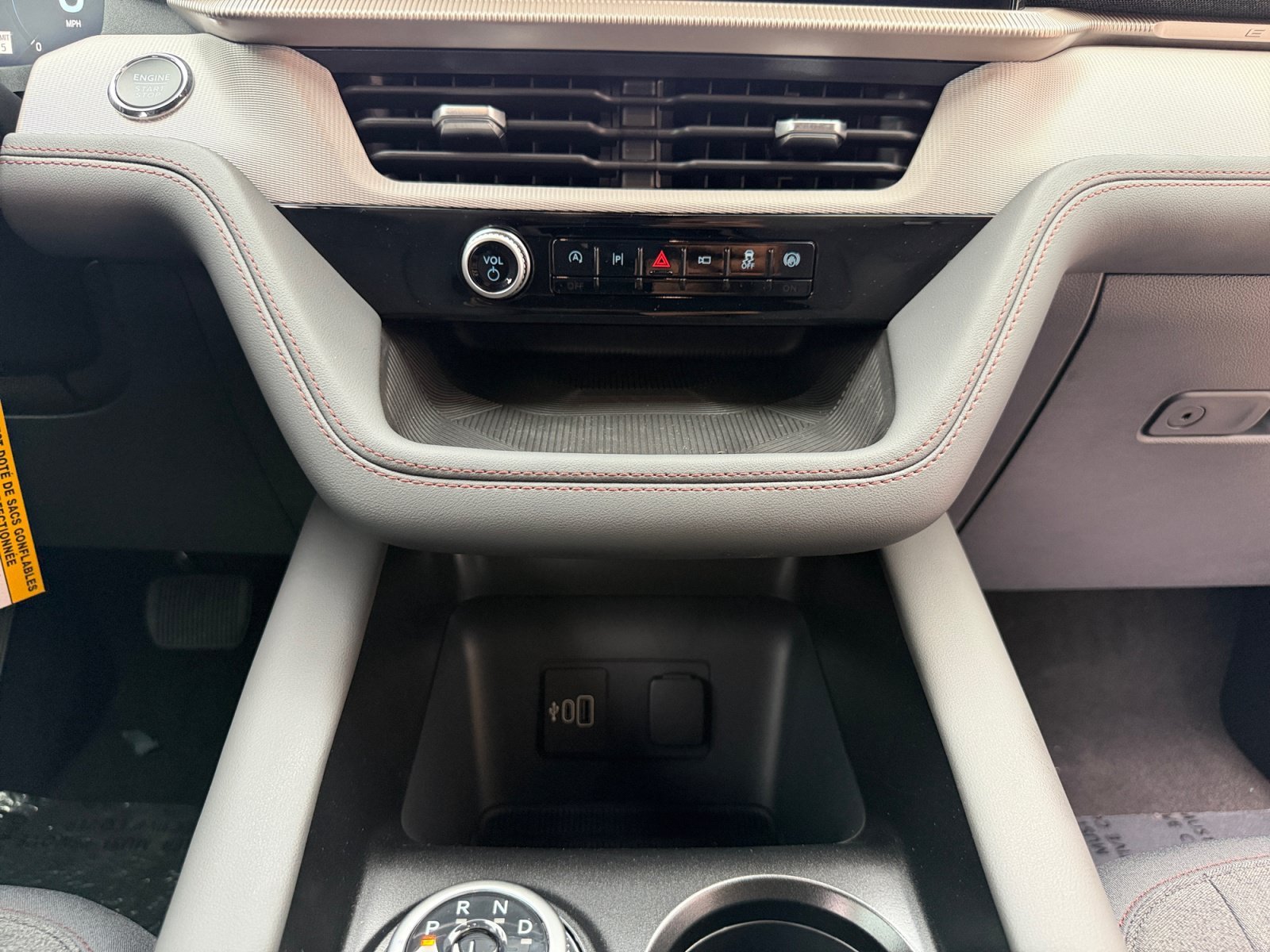 New 2027 Avalanche Gray Ford Active image 22