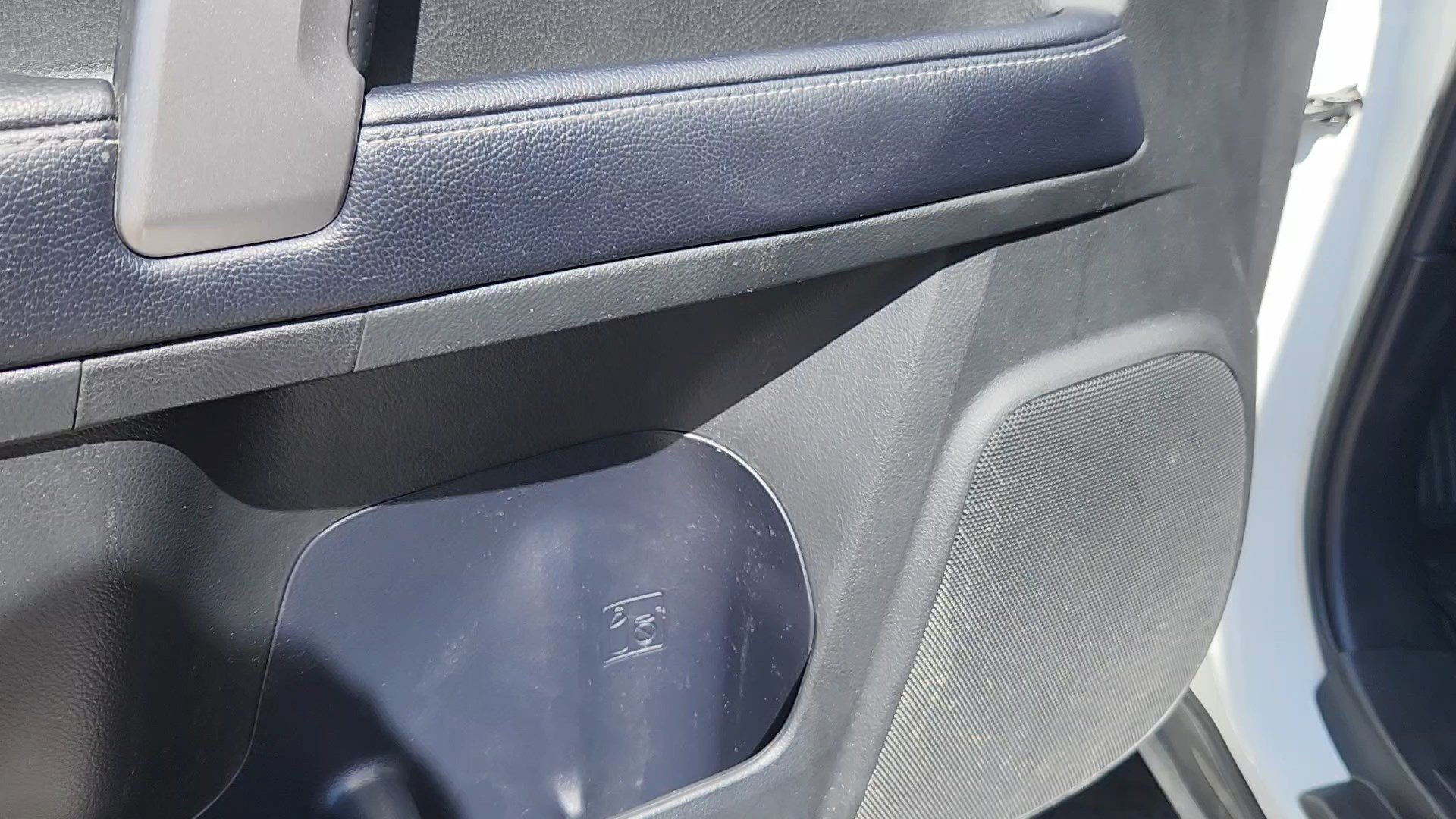 Used 2019 Super White Toyota SR5 image 23