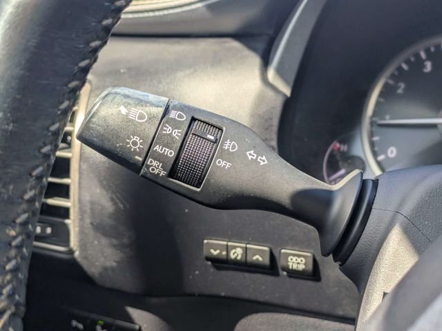Used 2017 Silver Lexus 200t image 28