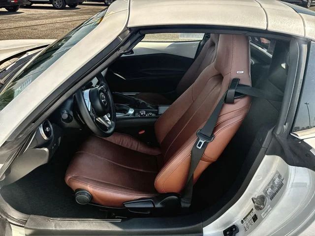 Used 2022 White Mazda Grand Touring image 11