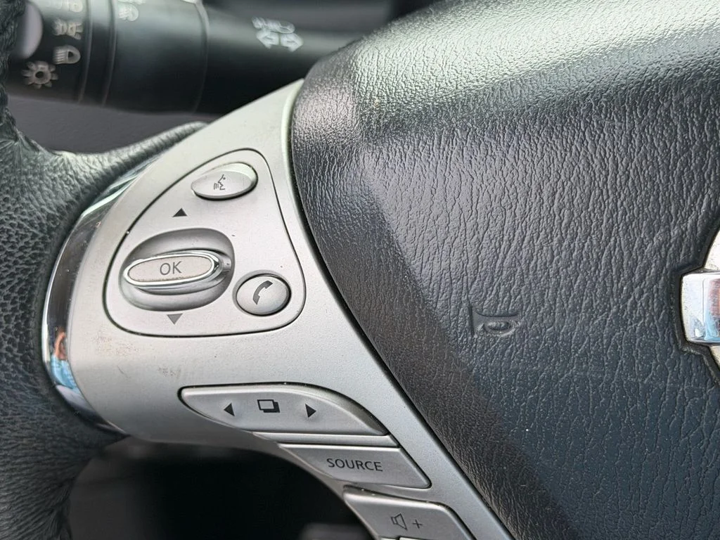 Used 2017 Black Nissan SL image 24