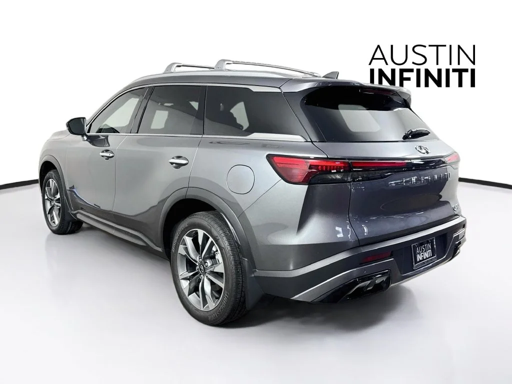 Certified Used 2024 Gray INFINITI LUXE image 7