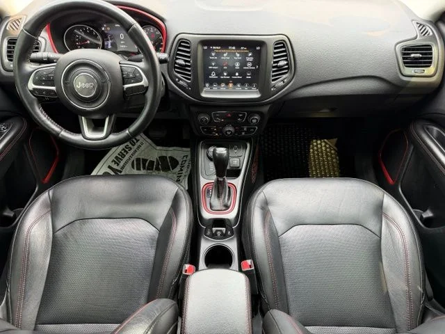 Used 2018 Spitfire Orange Clearcoat Jeep Trailhawk image 13