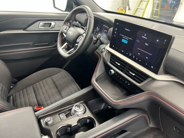Used 2026 Gray Ford ST-Line image 23