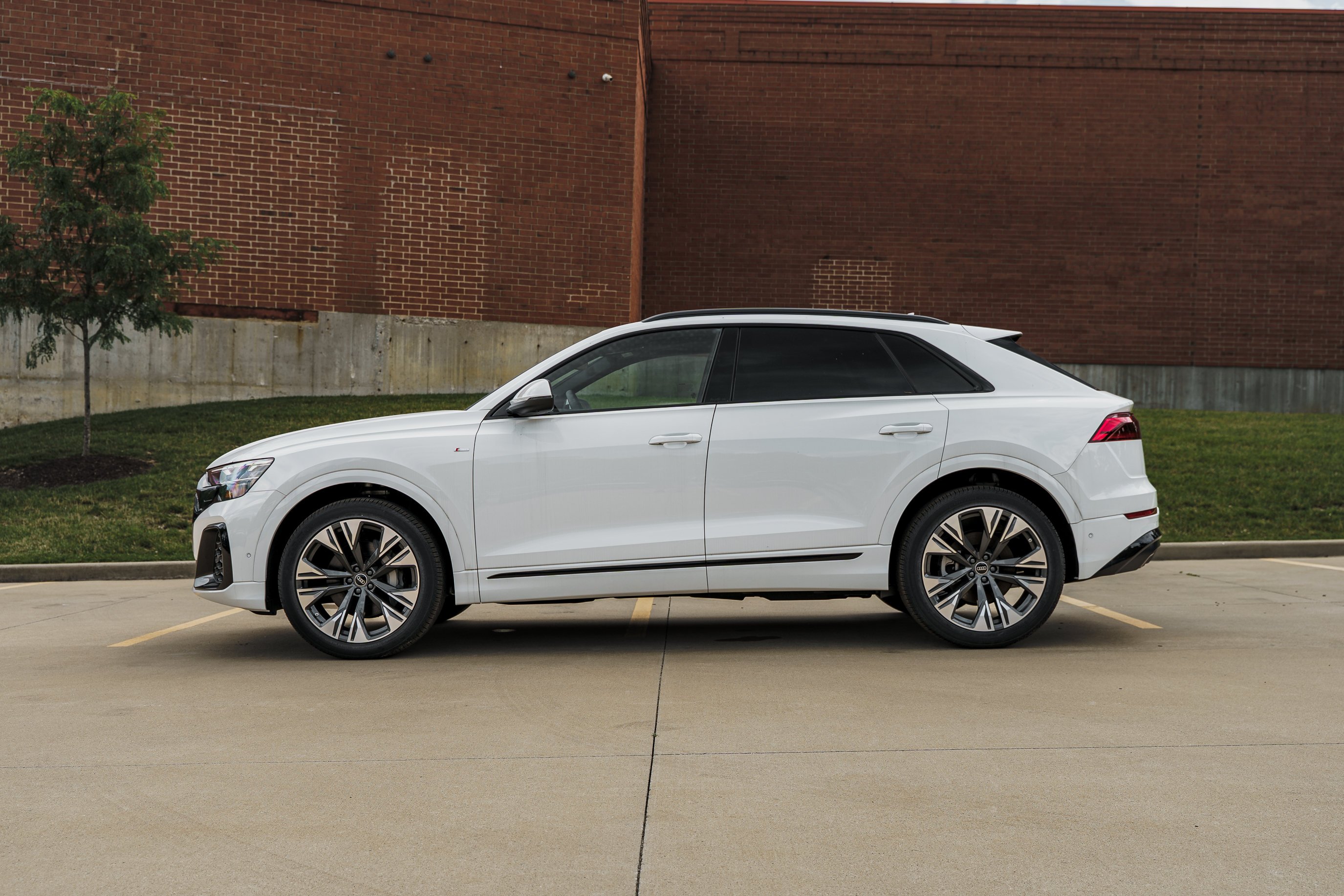 New 2026 Glacier White Metallic Audi Premium Plus image 6