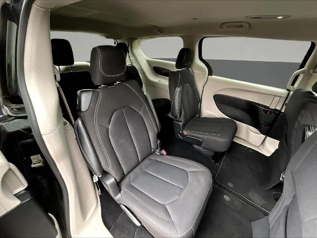 Certified Used 2023 Black Chrysler LX image 27