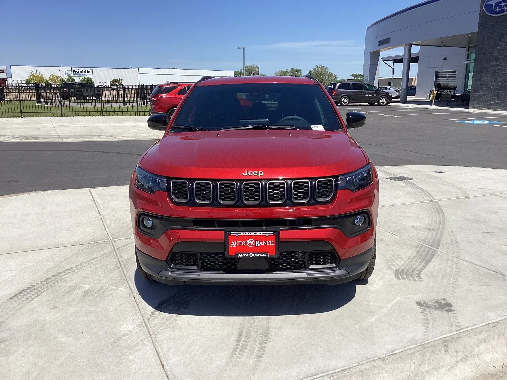 Used 2026 Red Hot Pearlcoat Jeep Latitude Altitude image 8
