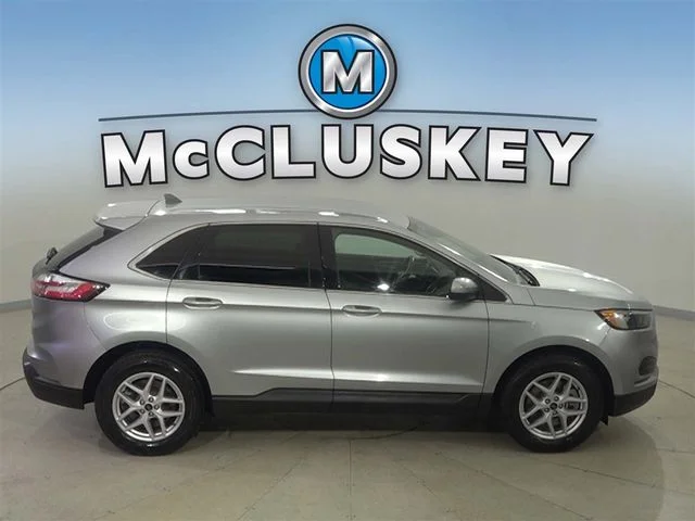 Used 2024 Silver Ford SEL image 20