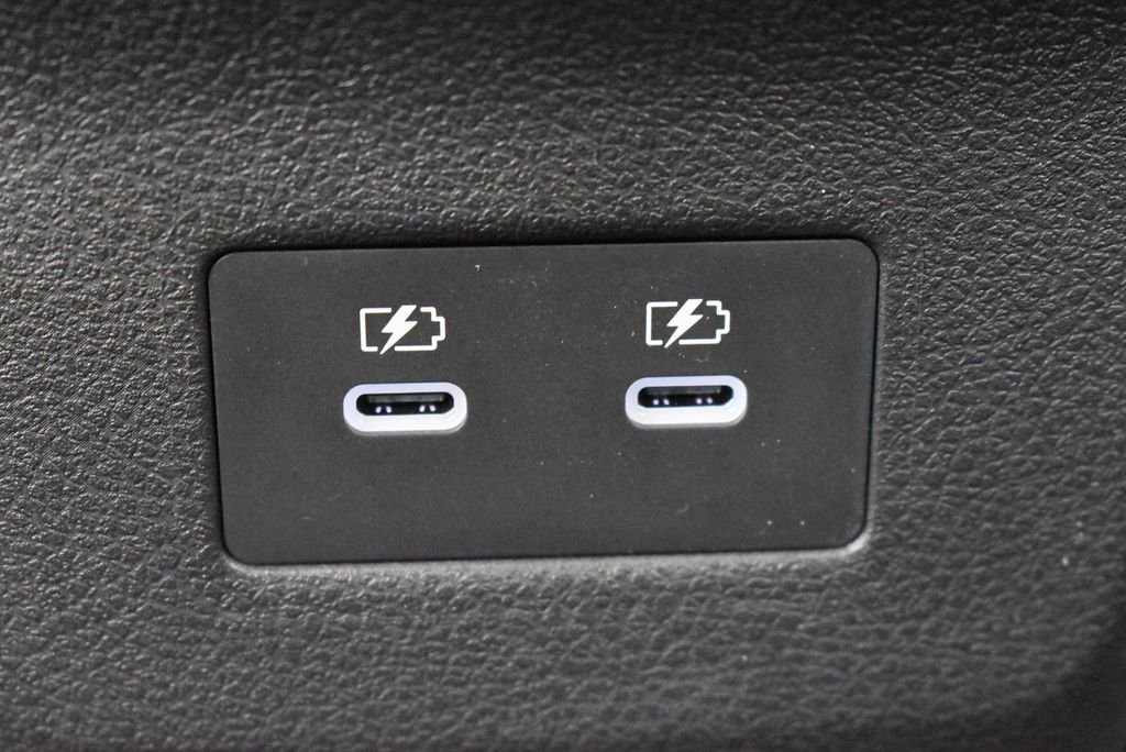 Certified Used 2025 White Nissan SR image 33