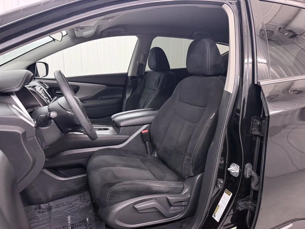 Used 2019 Black Nissan S image 12