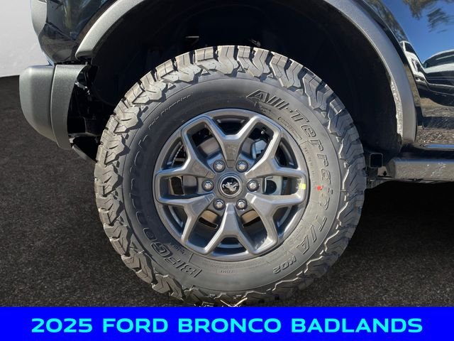 New 2025 Black Ford Badlands image 29