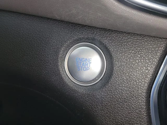 Certified Used 2019 Silver Hyundai Limited image 21