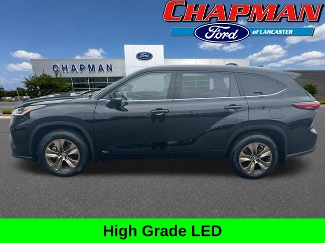 Certified Used 2022 Midnight Black Metallic Toyota Bronze Edition image 2