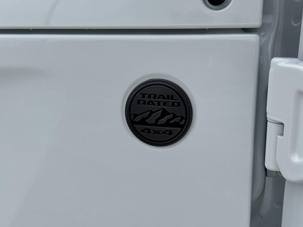New 2026 Bright White Clear-Coat Exterior Paint Jeep Sport image 50