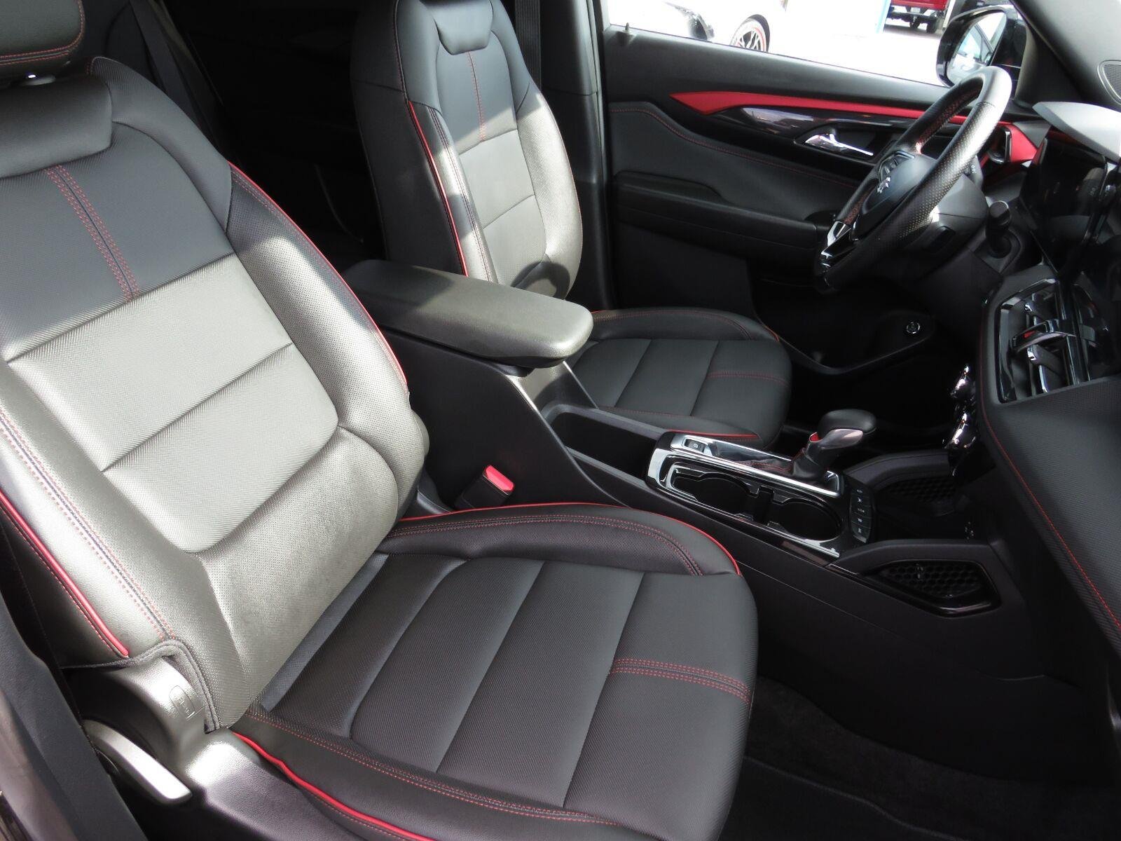 Used 2025 Mosaic Black Metallic Chevrolet RS image 19