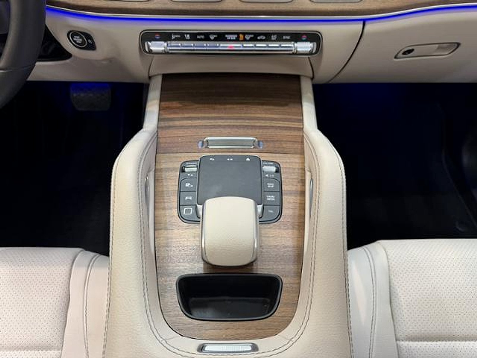 Certified Used 2025 Polar White Mercedes-Benz  image 15