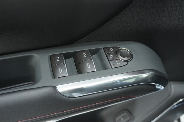 2027 Chevrolet Traverse RS - Photo 17