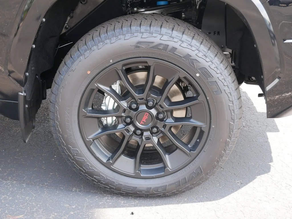 New 2026 Midnight Black Metallic Toyota  Platinum image 4