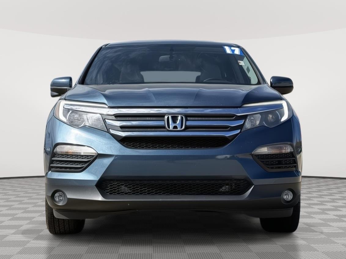 Used 2017 Honda Pilot EX-L with VIN 5FNYF6H56HB087713 for sale in Kansas City