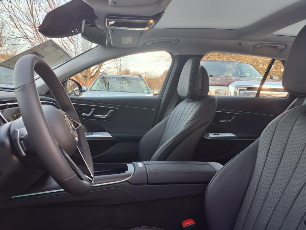 Used 2025 BLACK Mercedes-Benz E 450 image 9