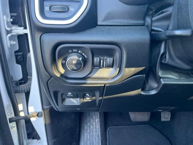 Used 2025 White Ram Laramie image 31