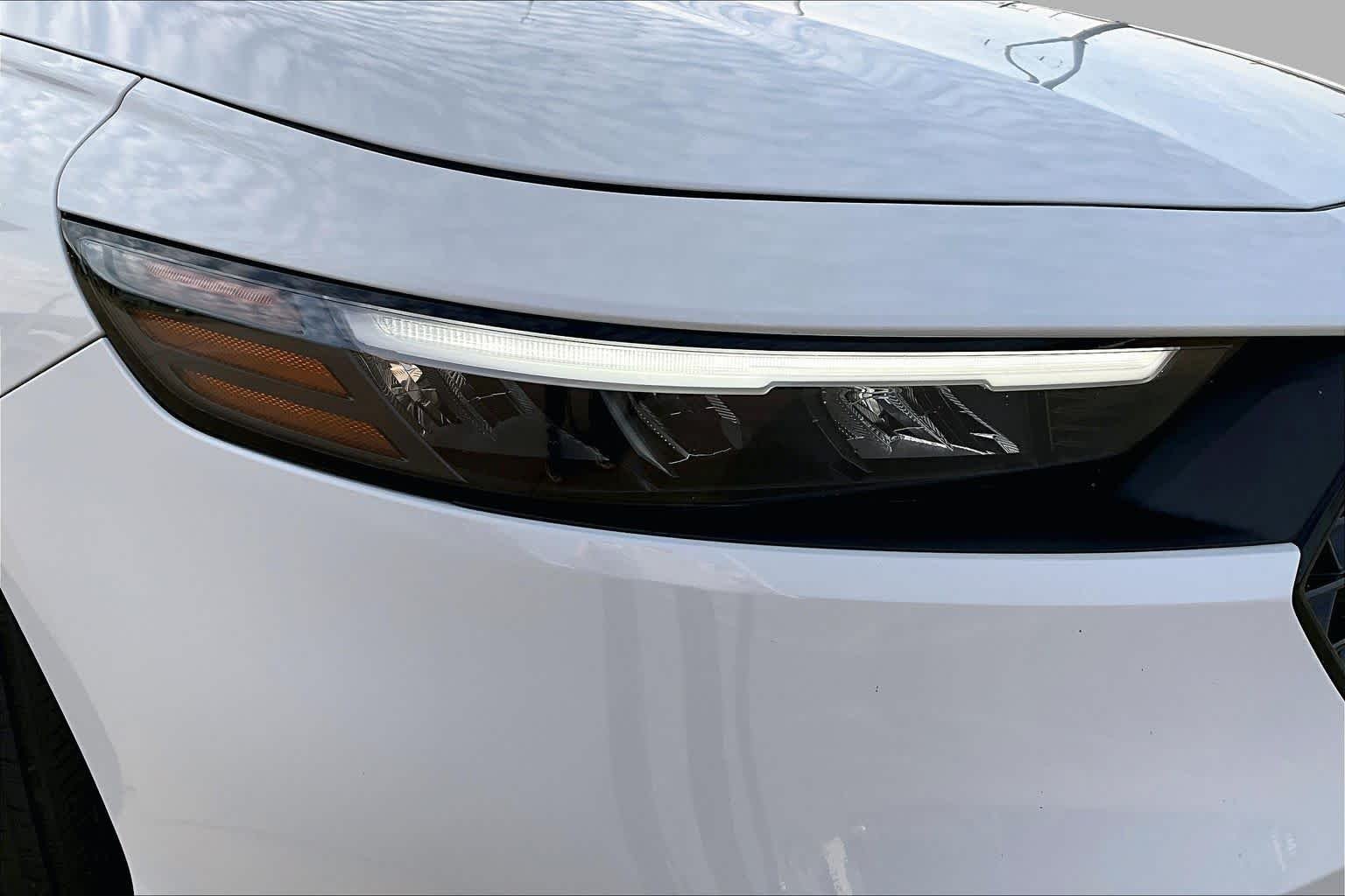 Certified Used 2023 Platinum White Pearl Honda Sport image 26