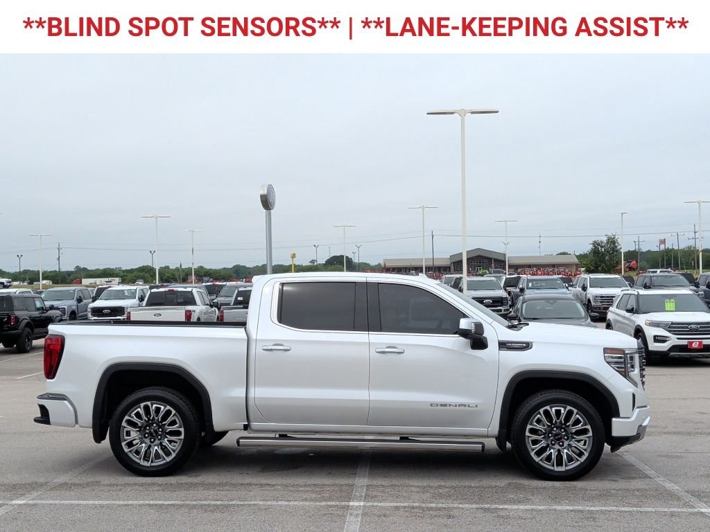 Used 2025 White Frost Tri-Coat GMC Denali Ultimate image 10