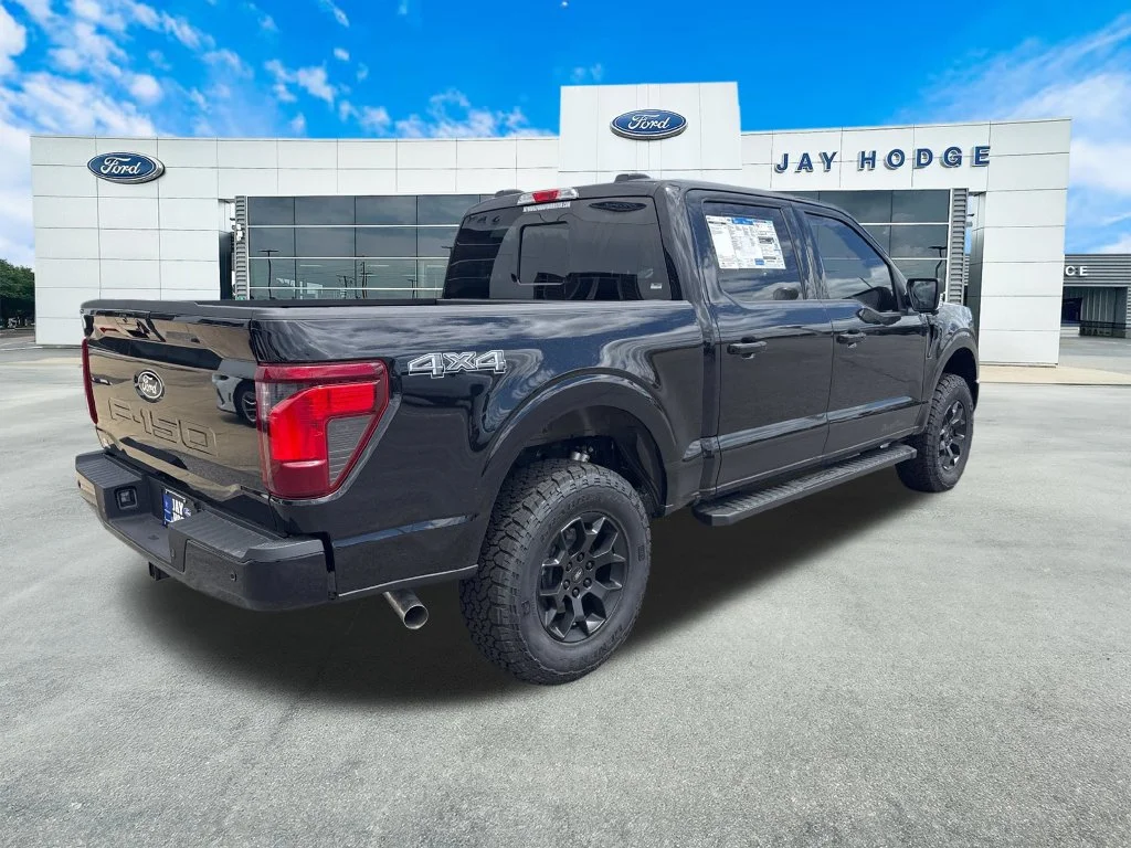 New 2026 Black Ford XLT image 6