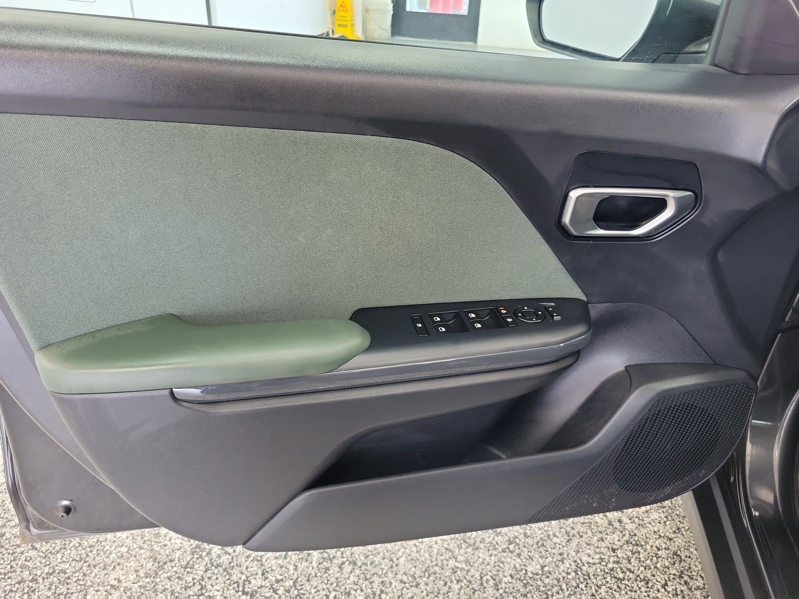 Used 2025 Gray Kia EX image 6