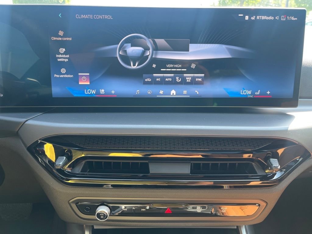 2025 BMW 2 Series 230i - Photo 25