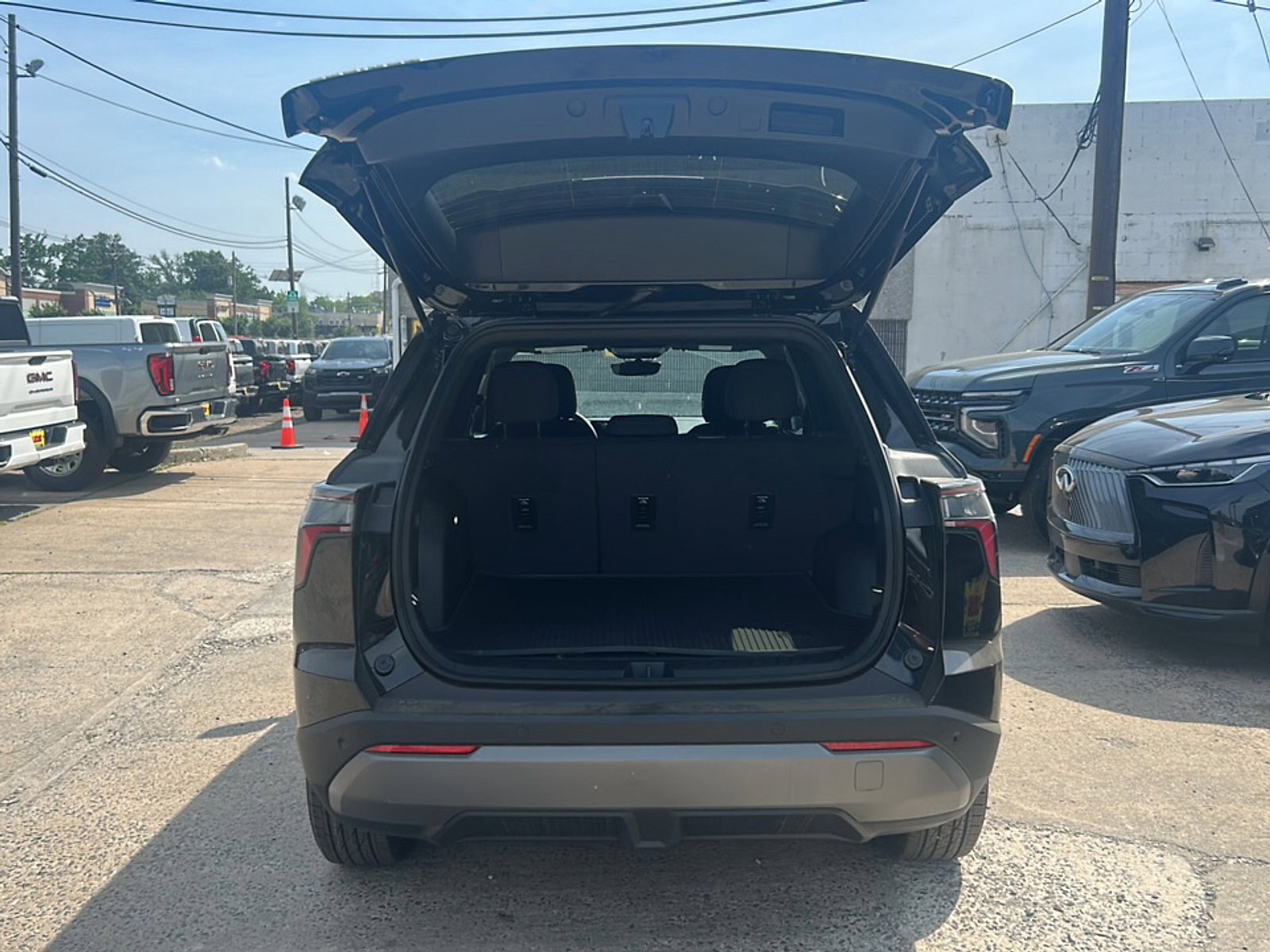 2026 Chevrolet Equinox LT - Photo 11