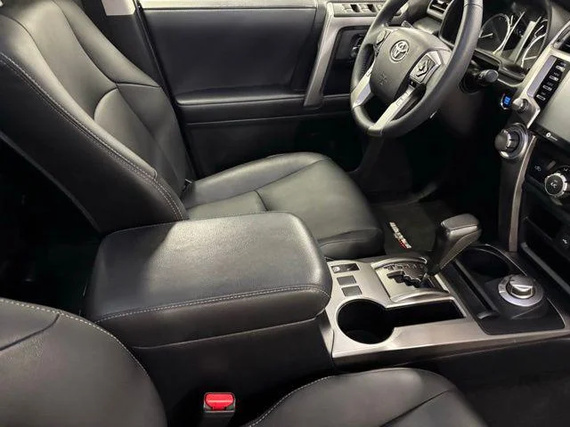 Used 2023 MAGNETIC GRAY MET. Toyota  image 21