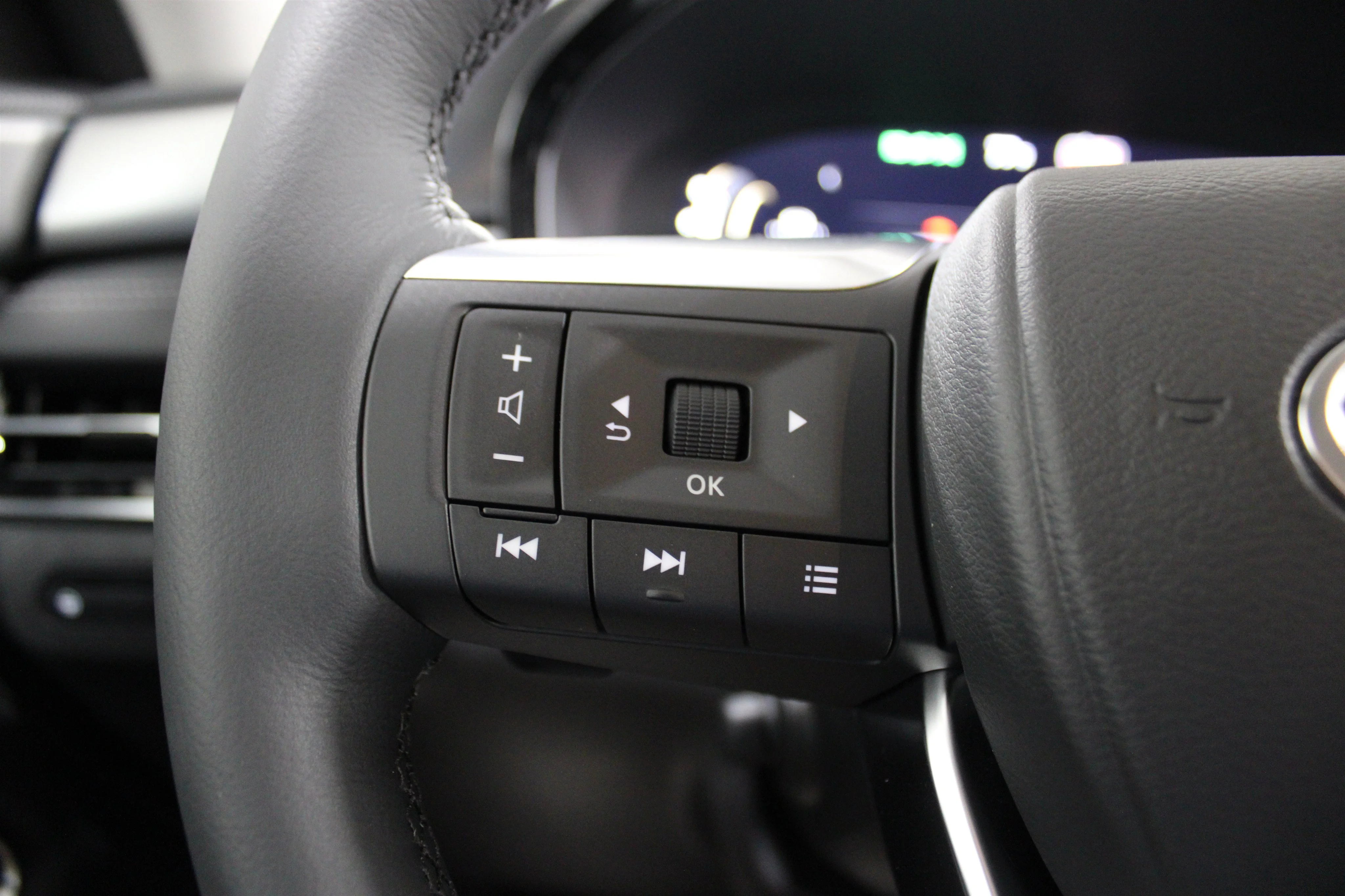 2026 INFINITI QX60 LUXE - Photo 10