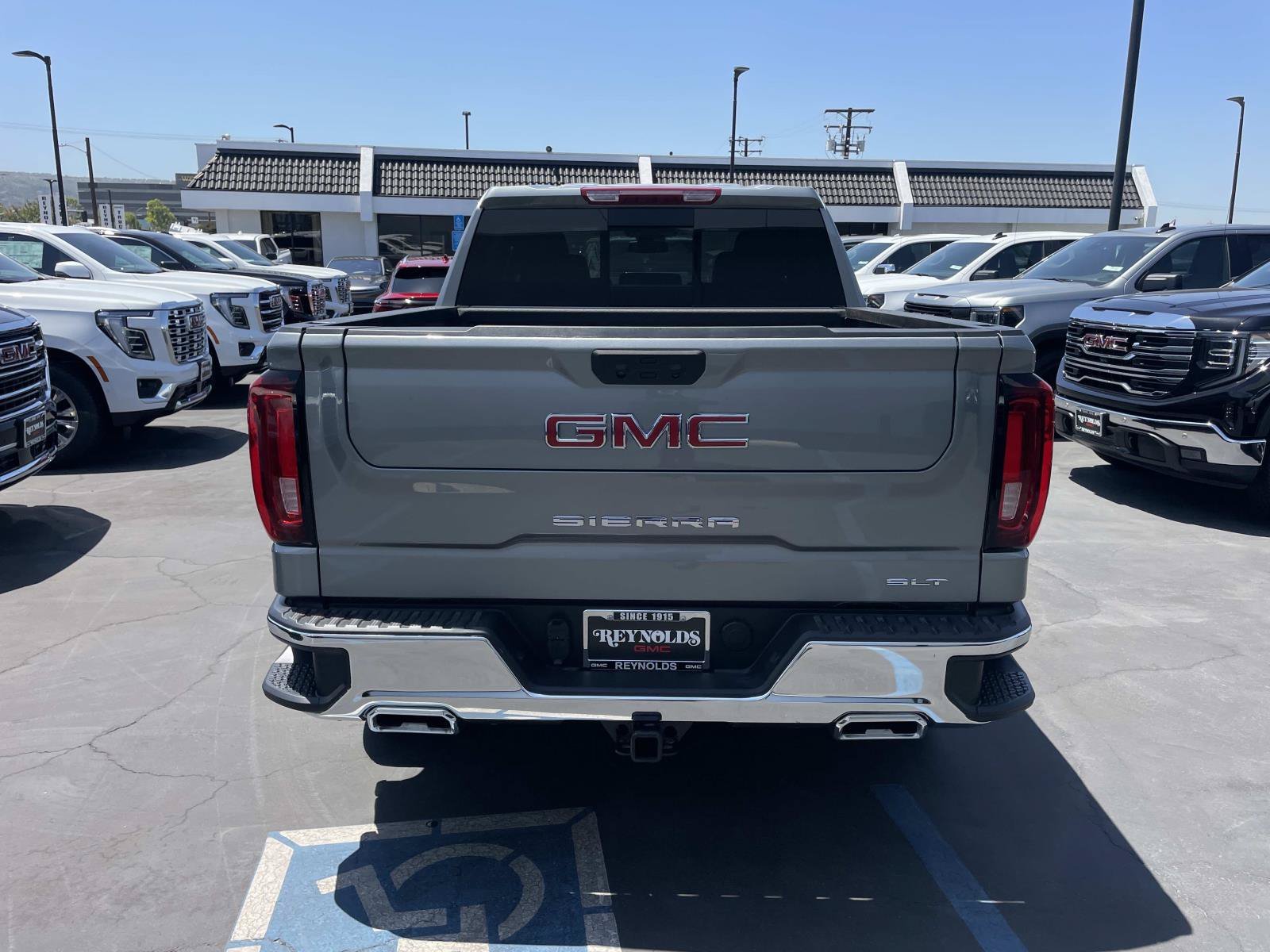 2026 GMC Sierra 1500 SLT - Photo 4